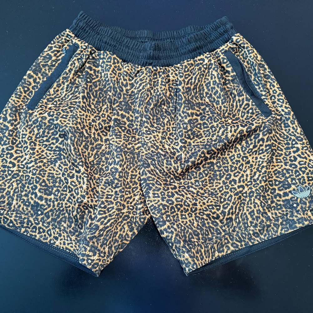 Adidas Originals - Mesh Basketball Shorts - Leopard Print